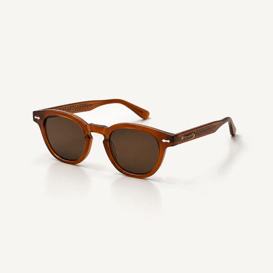 Tyffco Mônaco sunglasses in Brown, three-quarter view, studio on off-white background.
